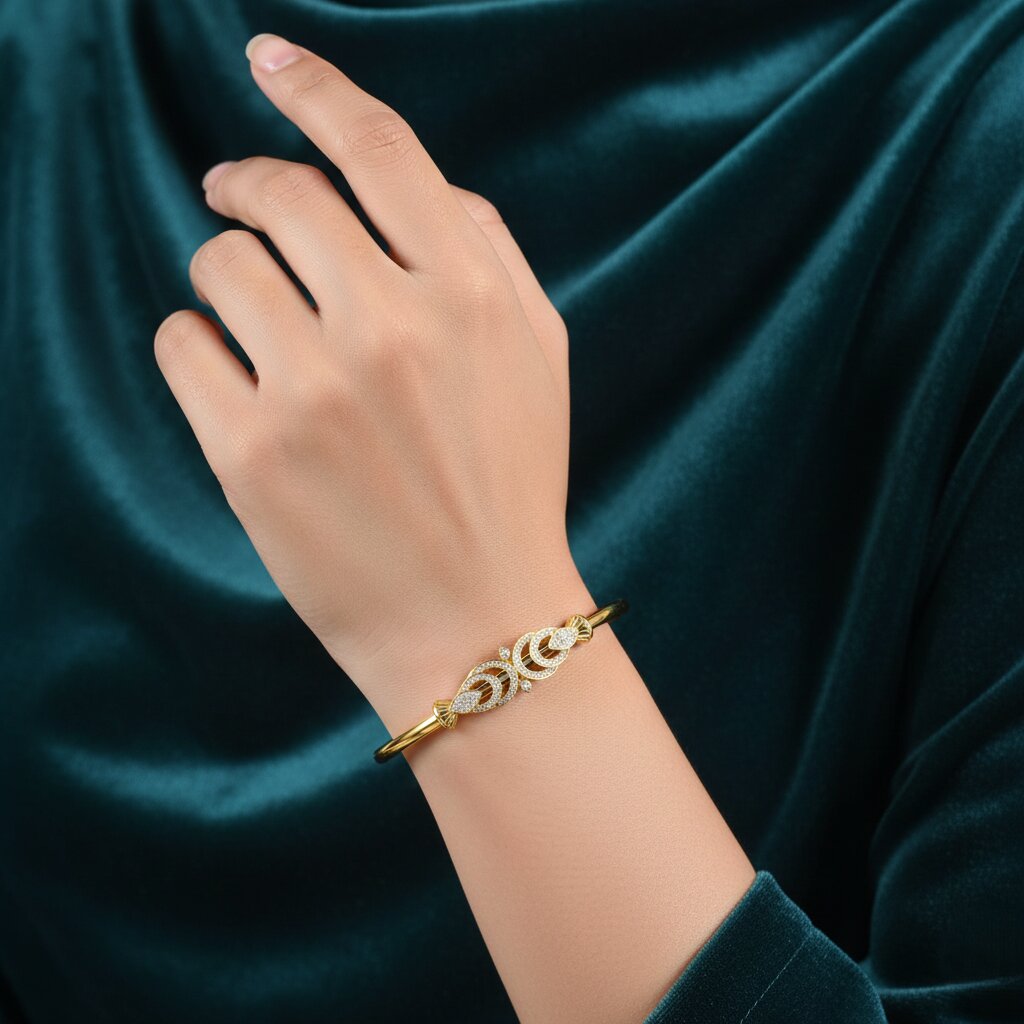 oval-shaped bangle