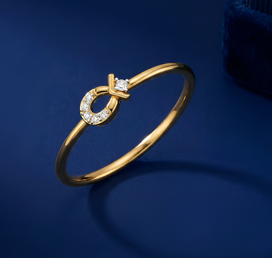 Lucky Loop Diamond Ring