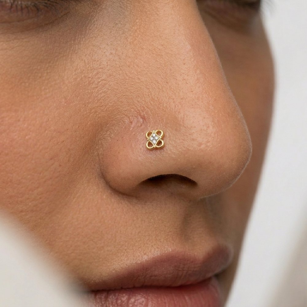 Aeny Diamond Nose Pin