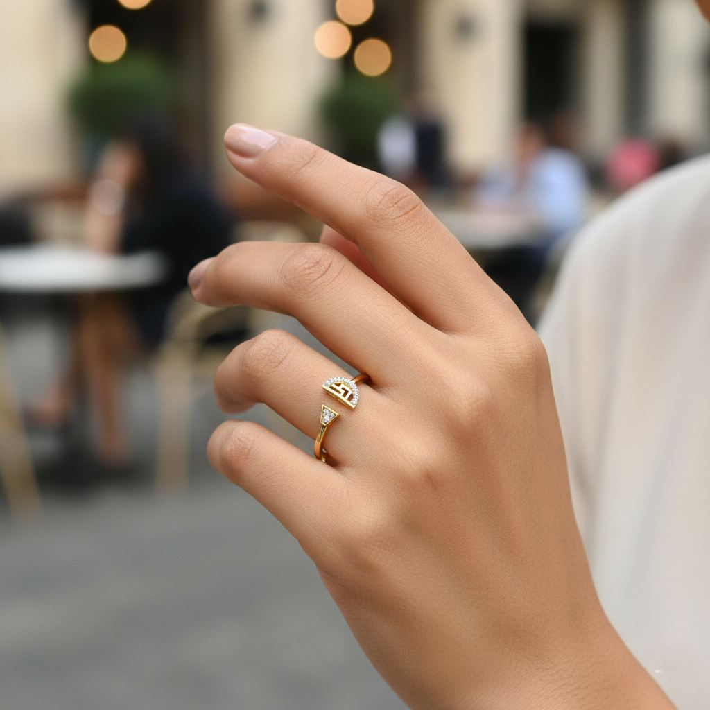 Luna Arc Diamond Ring