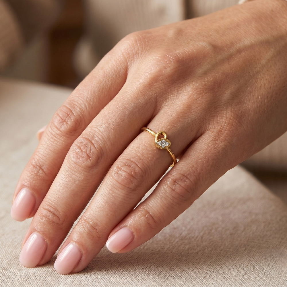 Leaf Glamour Diamond Ring