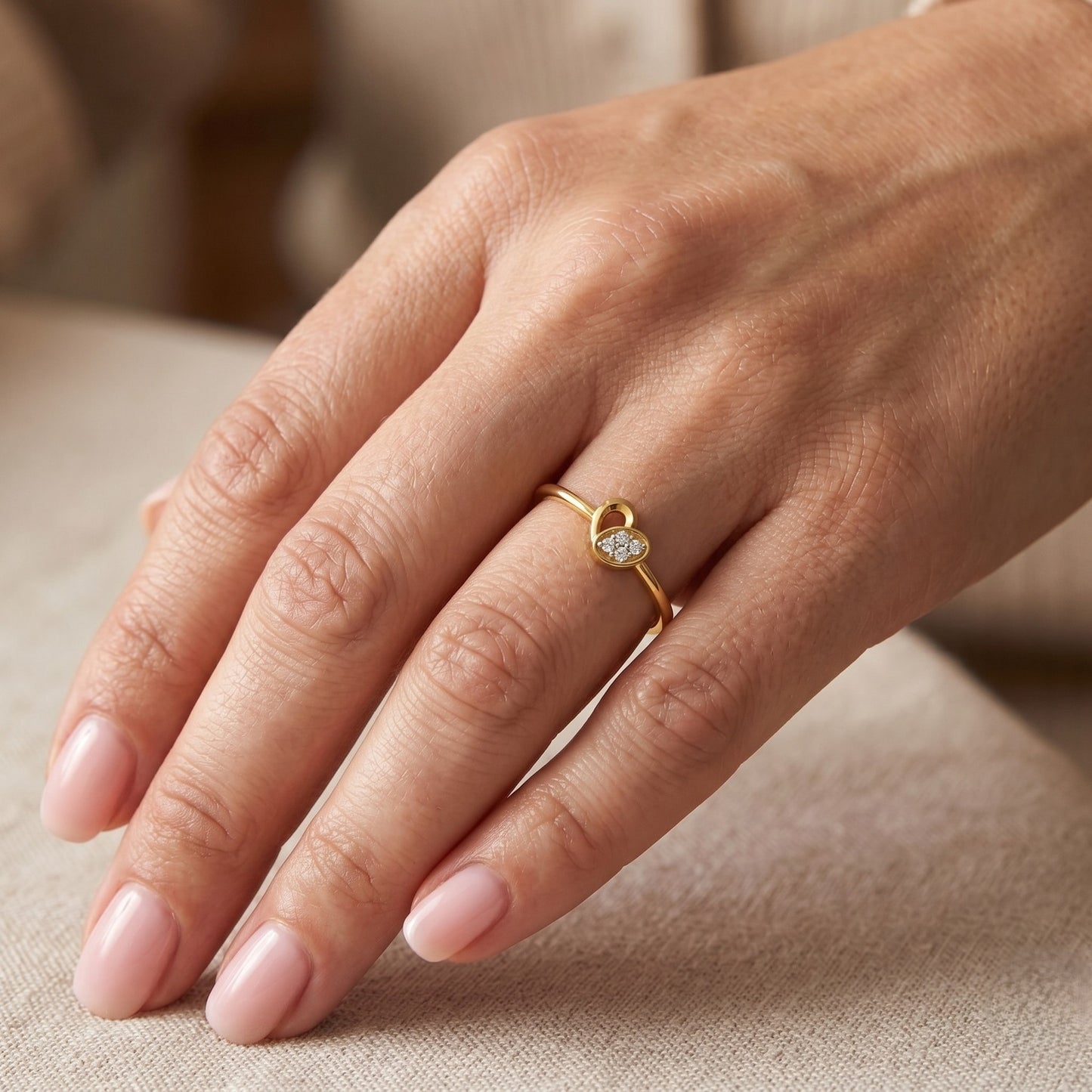 Leaf Glamour Diamond Ring